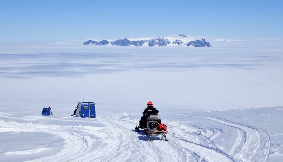 Project call Antarctica – iQ2300 expeditions in 2025-2030