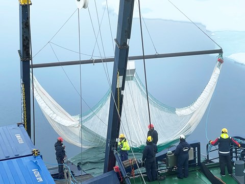 Deployment of the beam net during the Oden expedition SAS 2021