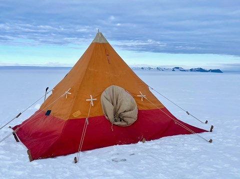 The roof tent, perhaps from Amundsen's time but fulfills its function well