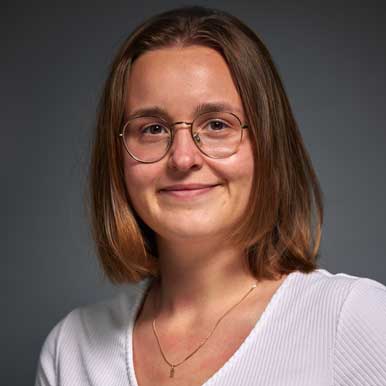 Julia Iwan