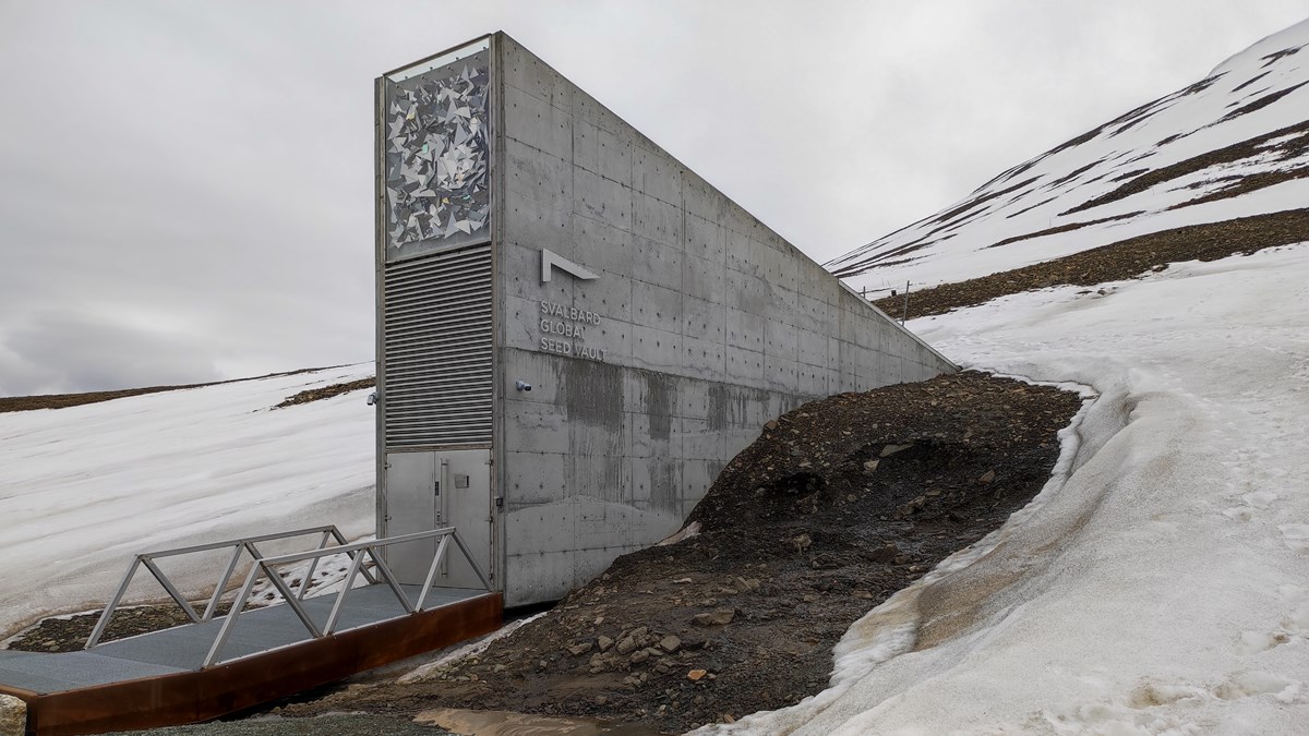 H.R.H. The Crown Princess and the Minister for Climate and the ...