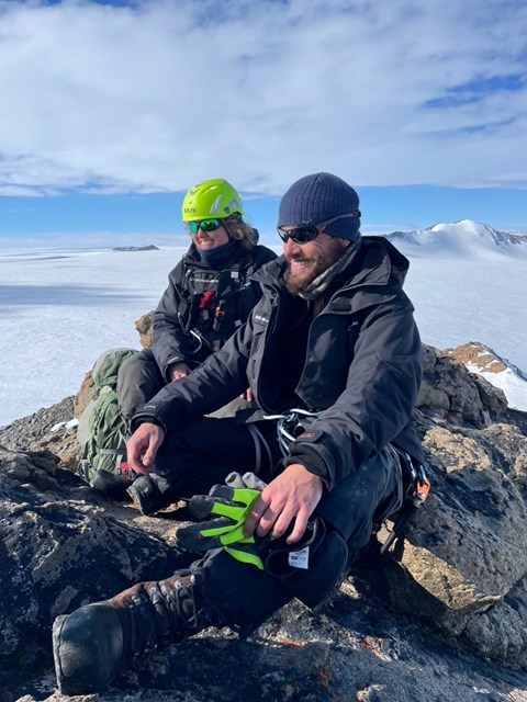 Jane Lund Andersen and Martim Mas e Braga, happy researchers after successful sampling