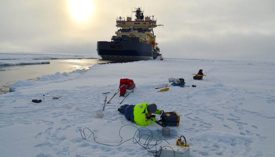 Från hav till moln – vad händer i den arktiska atmosfären?