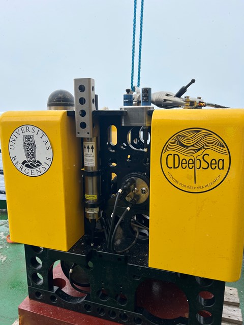 A mooring observatory