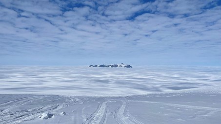 View from the nunatak Basen