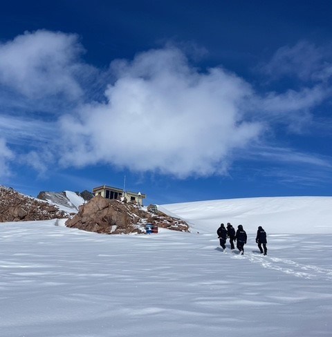 Expedition participants at the station Svea.