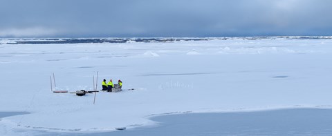 Havsis provtas för en rad variabler, till exempel salthalt, temperatur, näringsämnen och löst oorganiskt kol