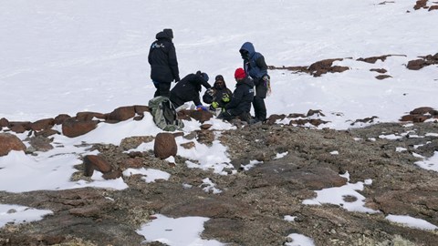 Sampling on rocks